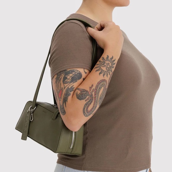 BAGGU Small Recycled Leather Bowler Bag Loden OLIVE GREEN NEW WITH TAGS NWT - Picture 2 of 4